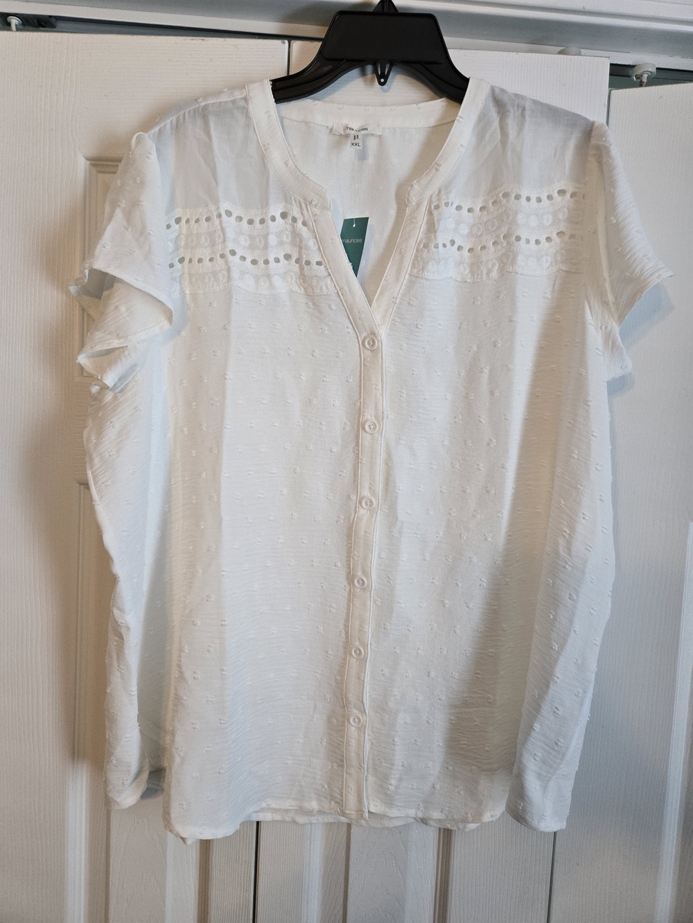 NWT Maurices White Eyelet Button-Down Short Sleeve Top